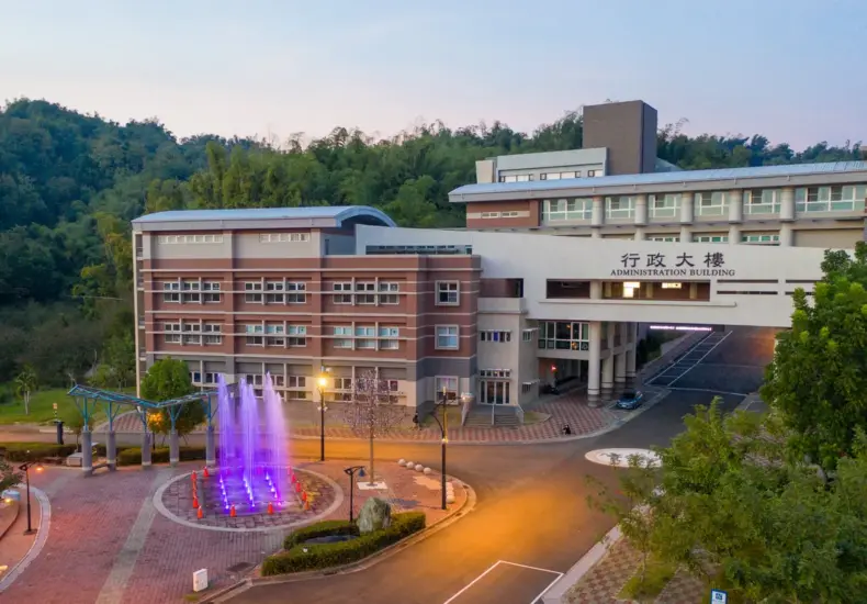 高雄大學 — TW news