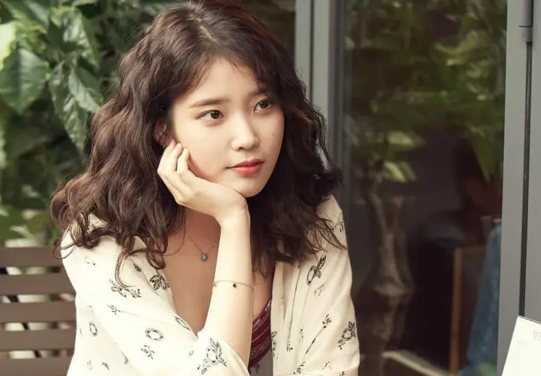 IU：音樂與才華的結合
