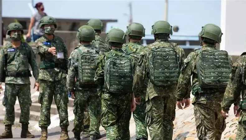 軍官 — TW news